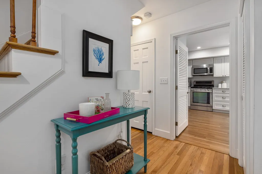 9 Longwood Drive Hampton NH 03842