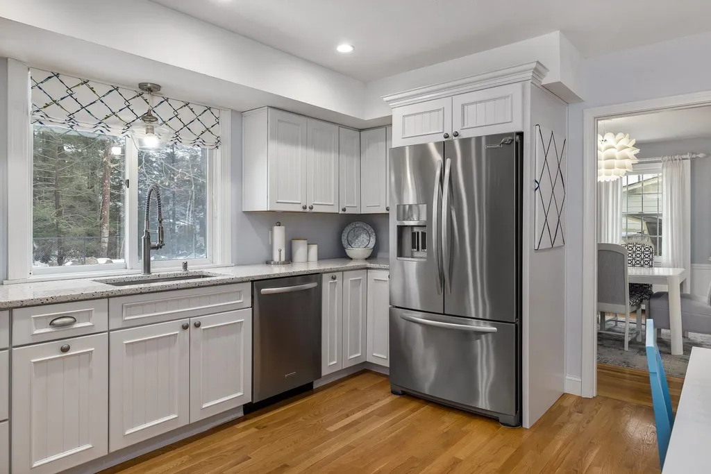 9 Longwood Drive Hampton NH 03842
