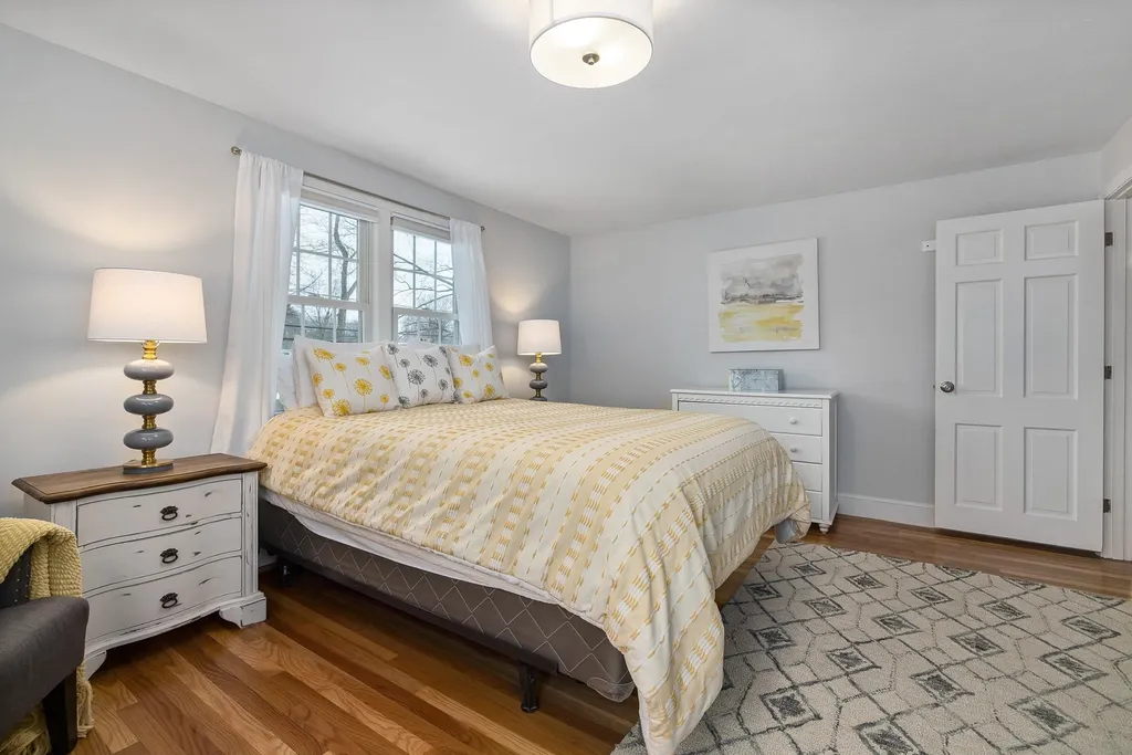 9 Longwood Drive Hampton NH 03842