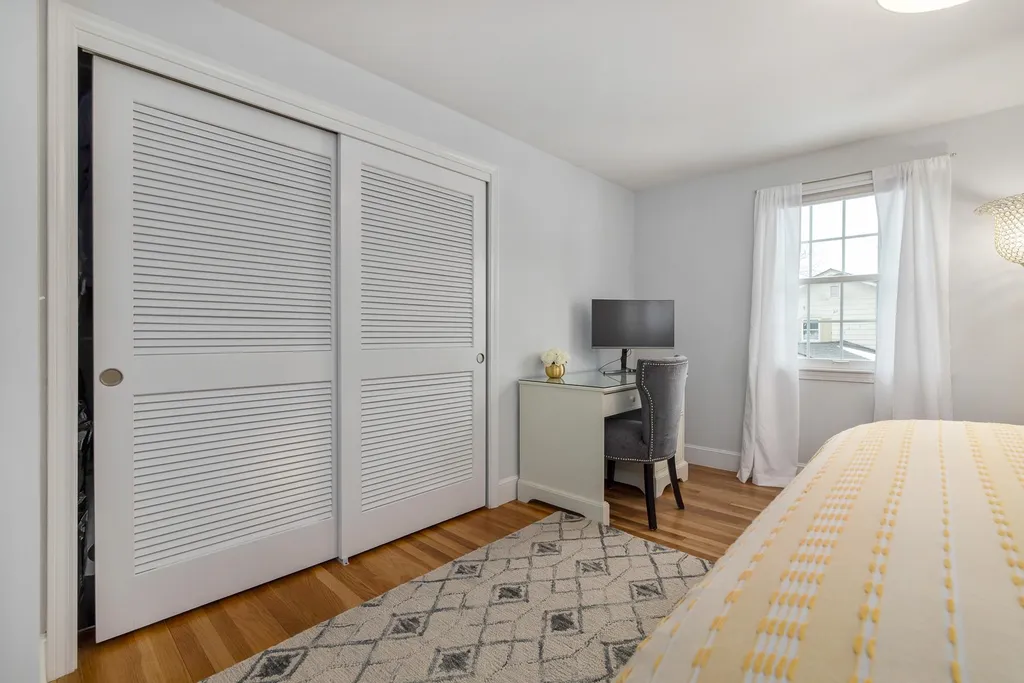 9 Longwood Drive Hampton NH 03842