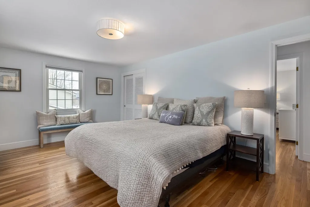 9 Longwood Drive Hampton NH 03842