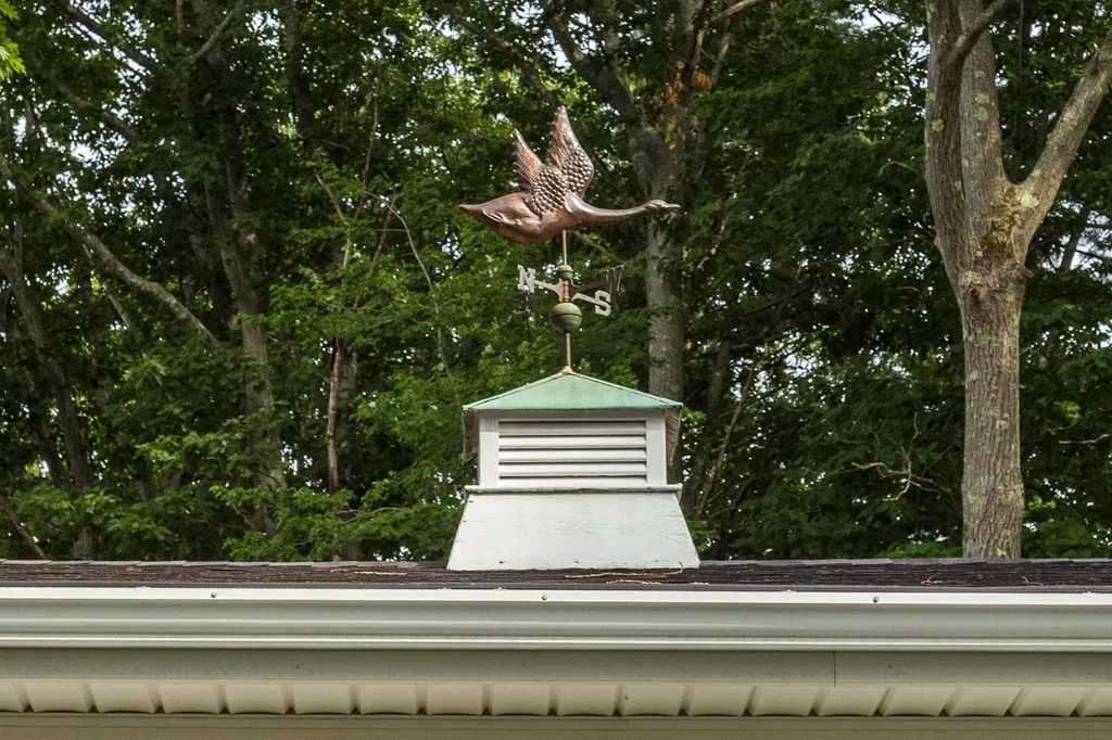 9 Longwood Drive Hampton NH 03842