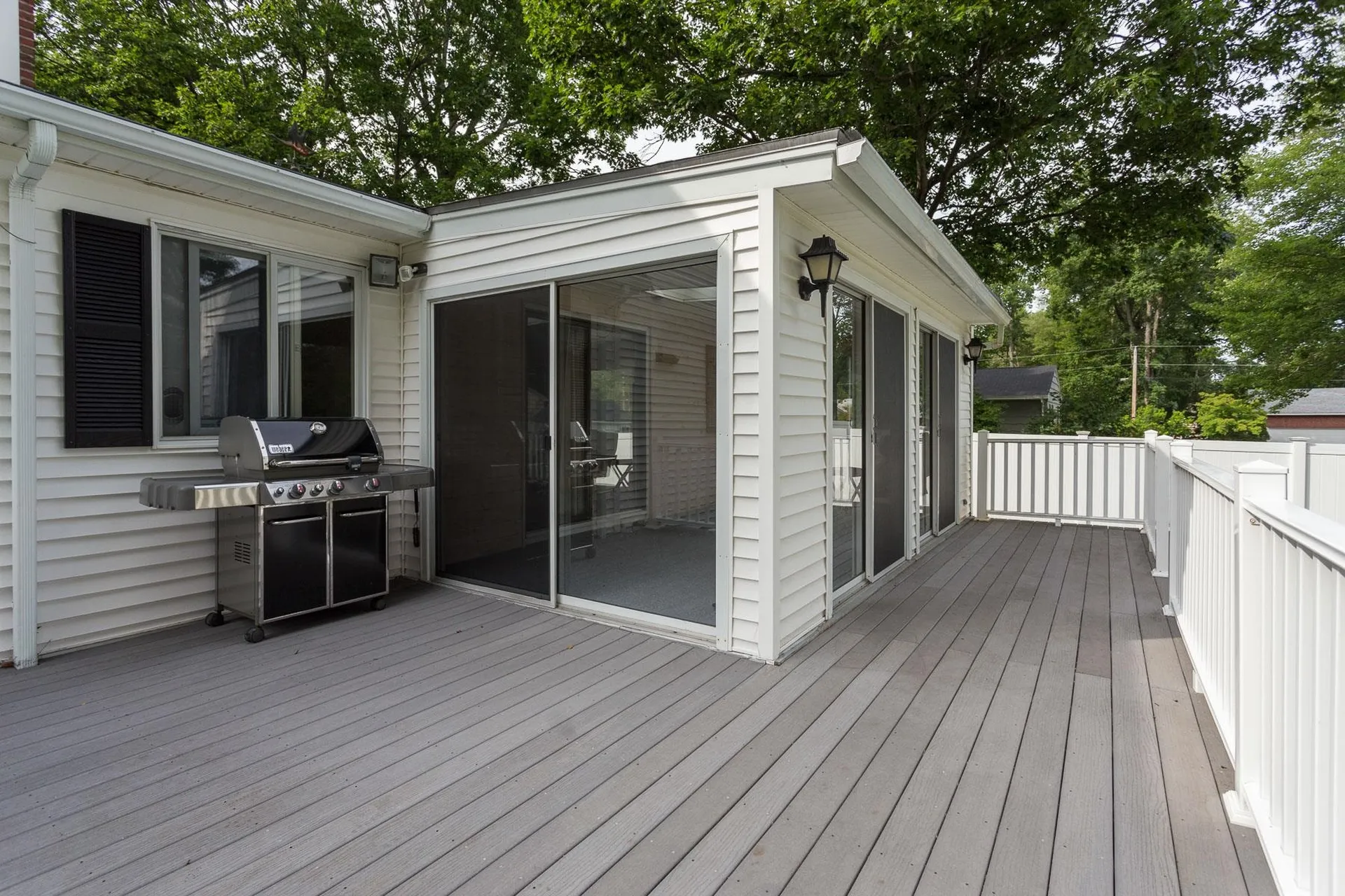 9 Longwood Drive Hampton NH 03842