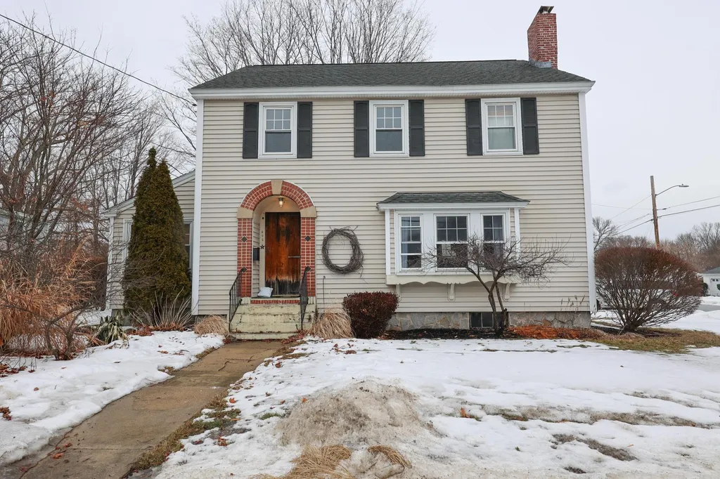 606 Candia Road Manchester NH 03109