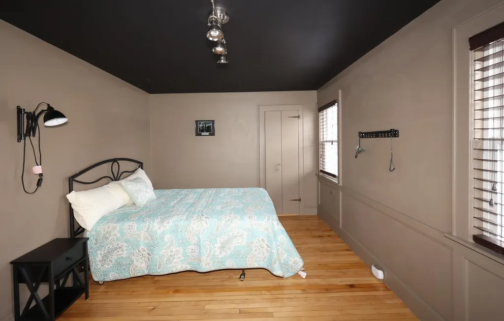 606 Candia Road Manchester NH 03109