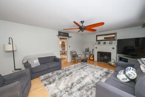 606 Candia Road Manchester NH 03109