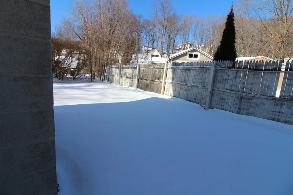 36 Manchester Street Laconia NH 03246