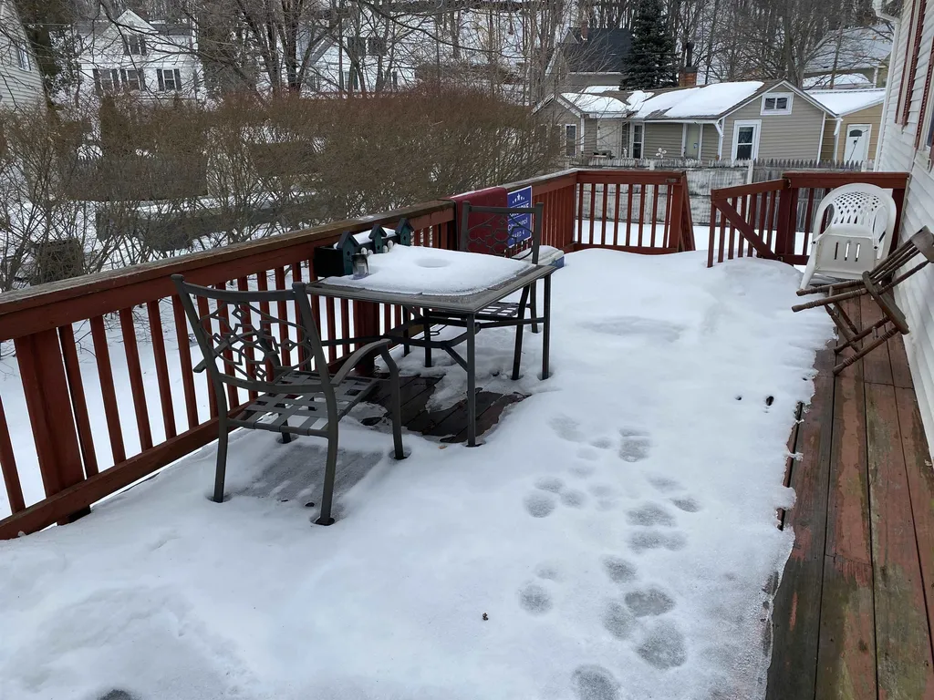 36 Manchester Street Laconia NH 03246