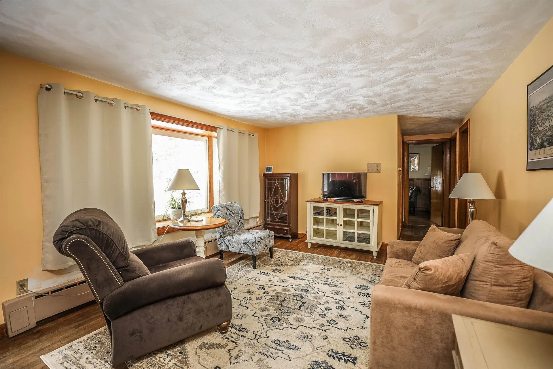 19 Keyes Hill Road Pelham NH 03076