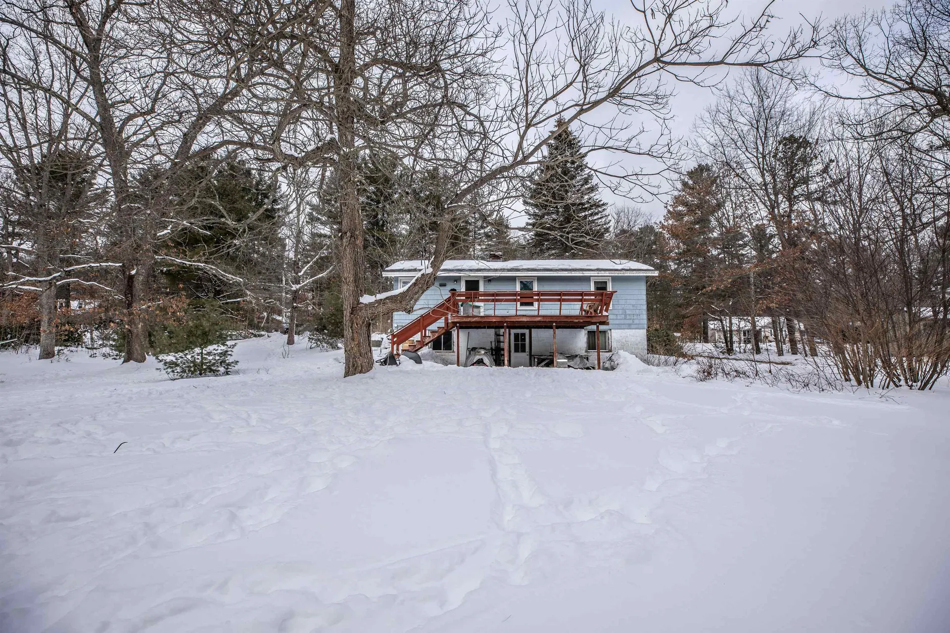 19 Keyes Hill Road Pelham NH 03076
