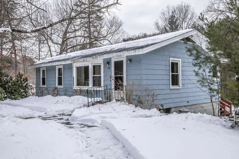 19 Keyes Hill Road Pelham NH 03076