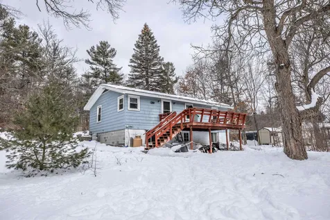 19 Keyes Hill Road Pelham NH 03076