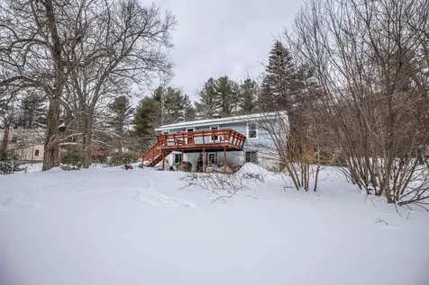 19 Keyes Hill Road Pelham NH 03076