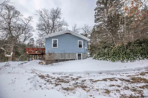 19 Keyes Hill Road Pelham NH 03076