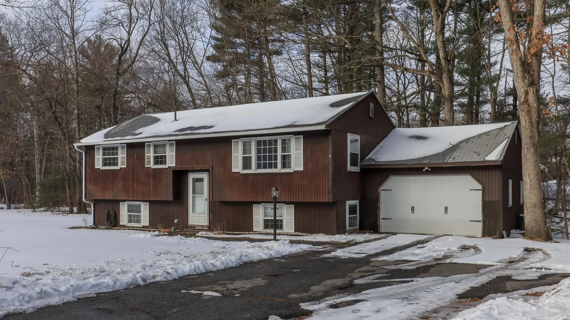 9 Fairway Drive Merrimack NH 03054-2625