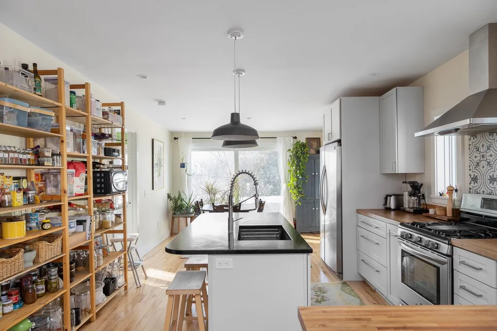72 North Street Winooski VT 05404