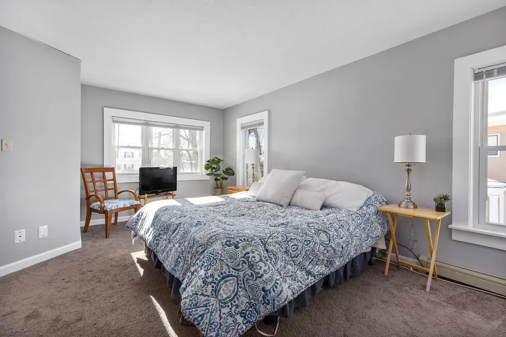 6 Ash Street Hampton NH 03842