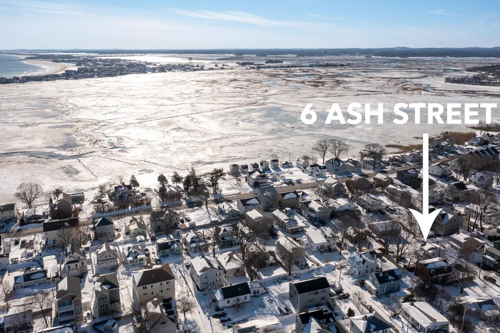 6 Ash Street Hampton NH 03842