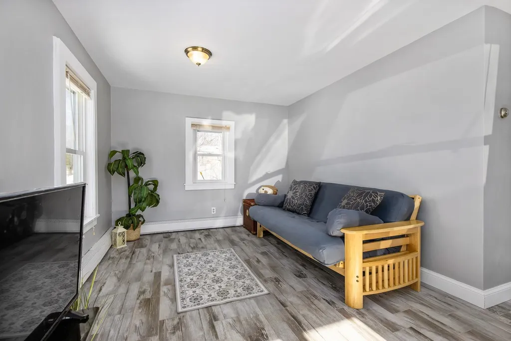 6 Ash Street Hampton NH 03842