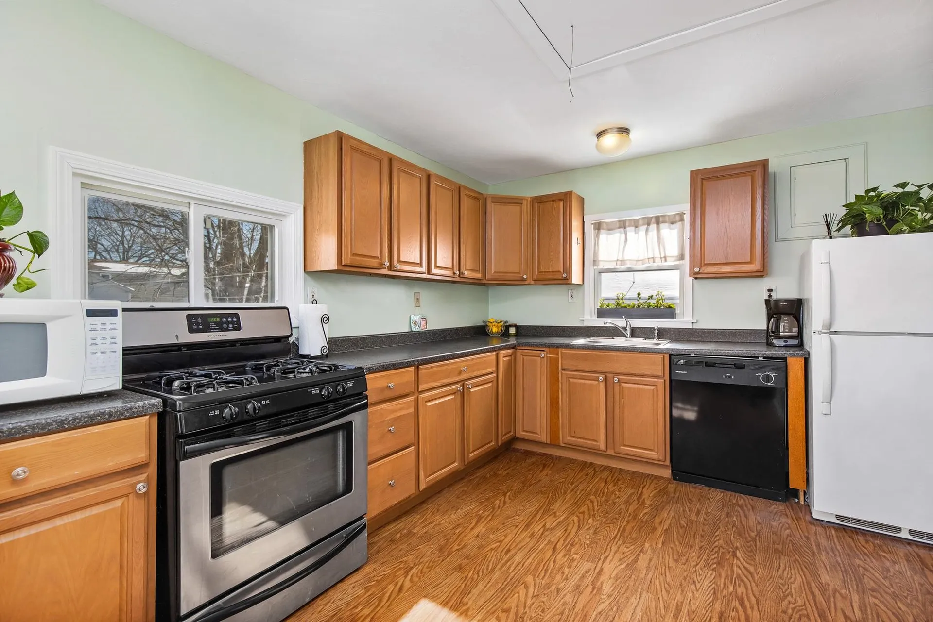 6 Ash Street Hampton NH 03842