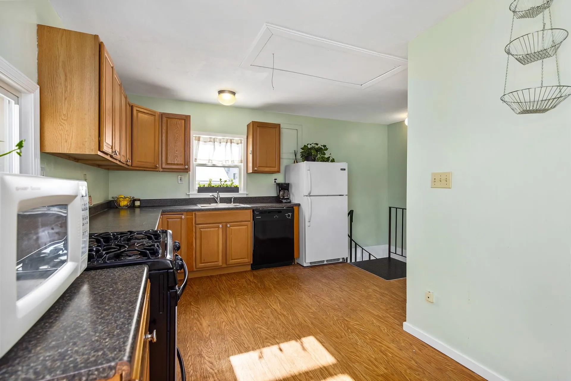 6 Ash Street Hampton NH 03842
