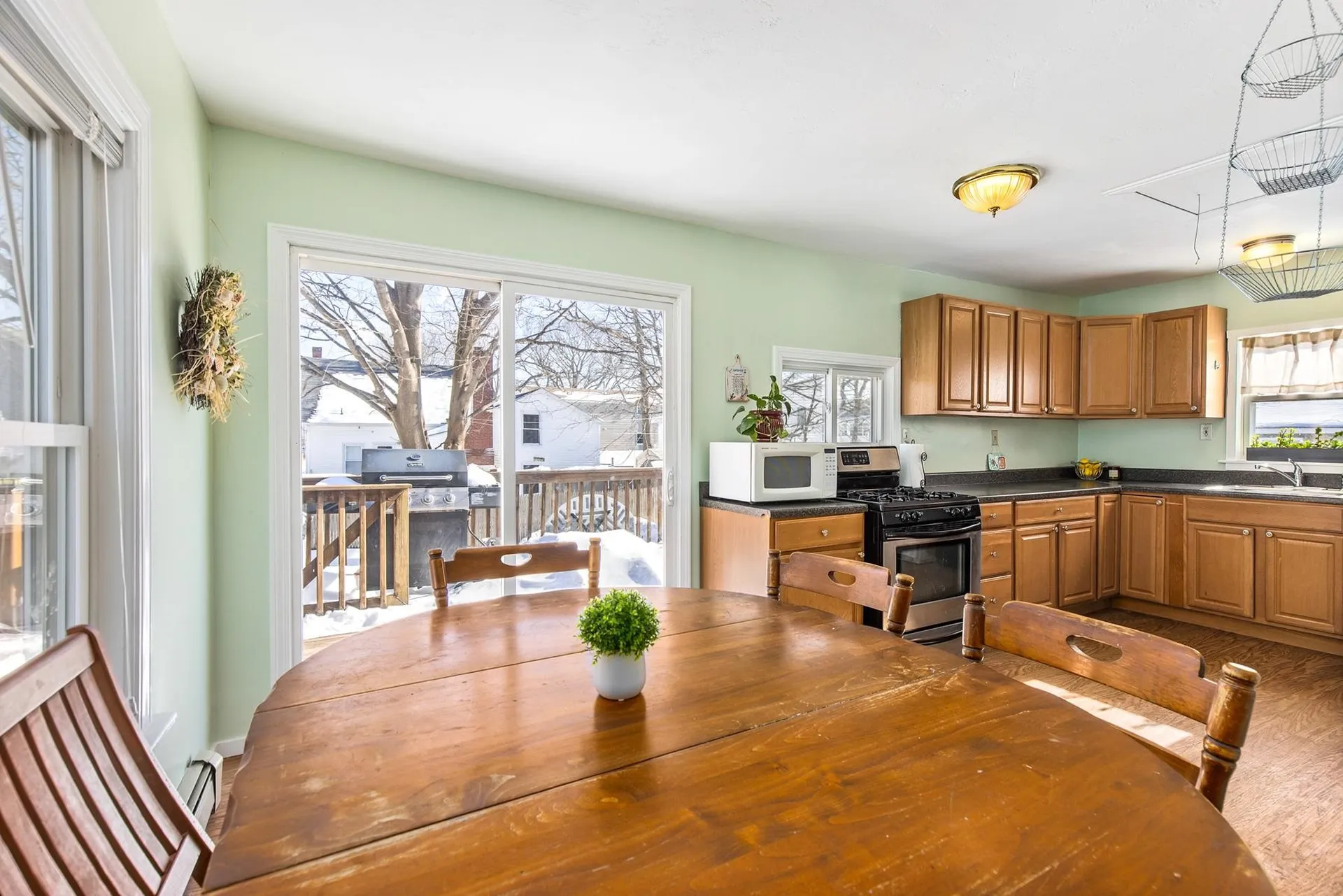 6 Ash Street Hampton NH 03842