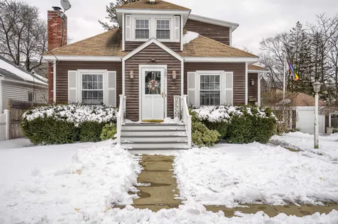 157 Sunnyside Street Manchester NH 03103