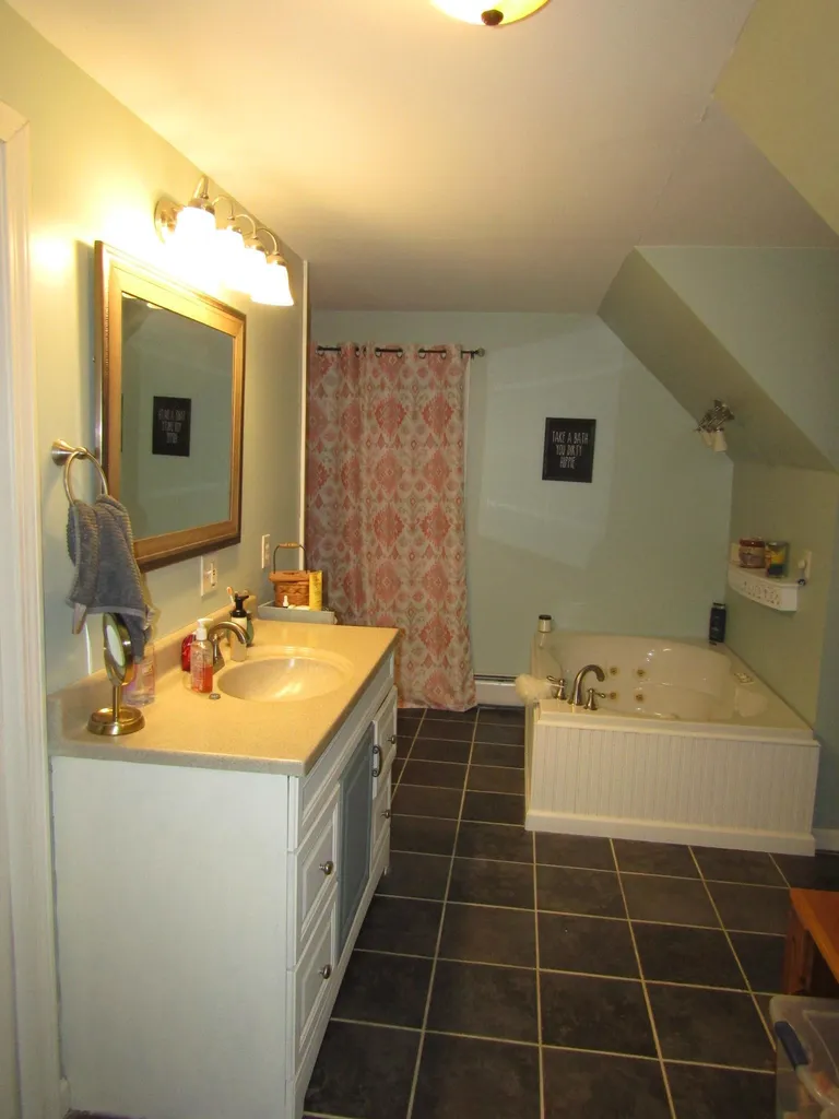 66 Baker Street Alburgh VT 05440