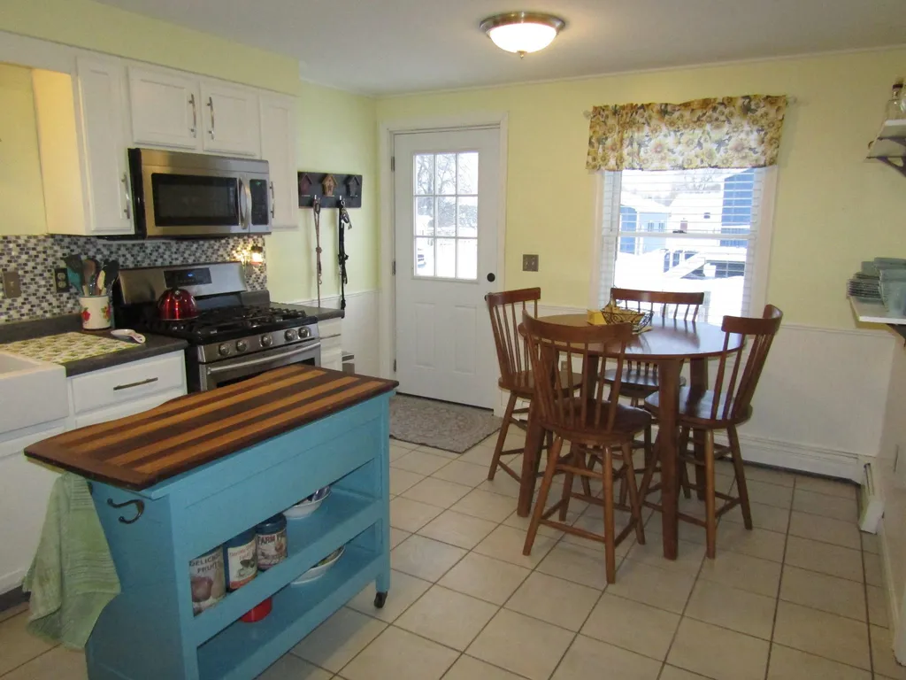 66 Baker Street Alburgh VT 05440