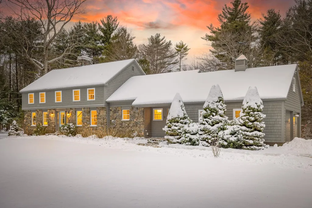12 Regina Road Portsmouth NH 03801