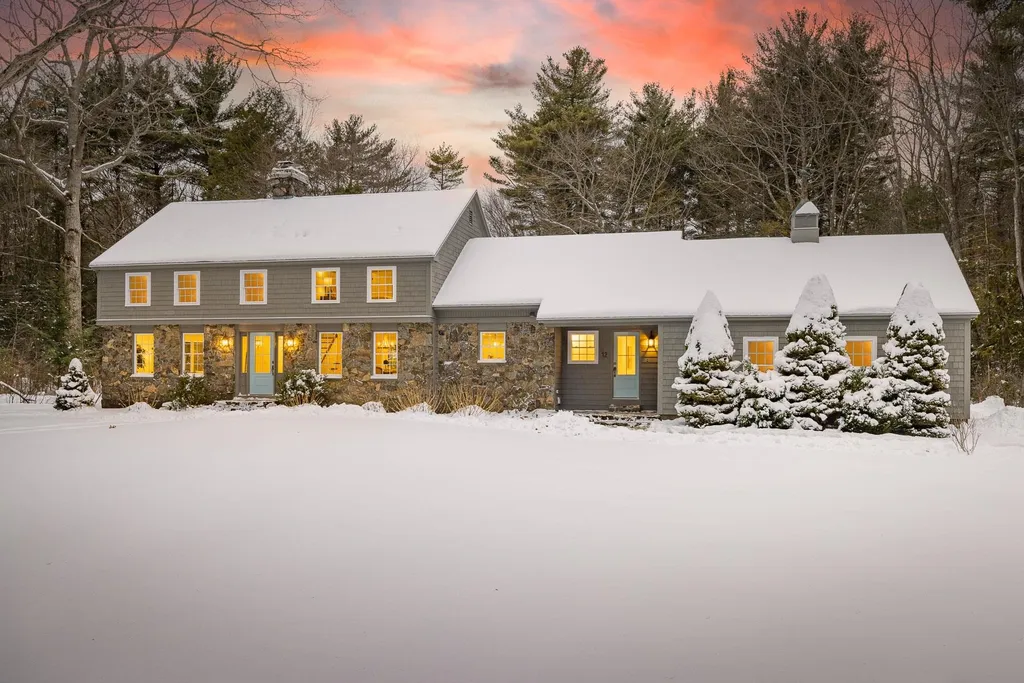 12 Regina Road Portsmouth NH 03801
