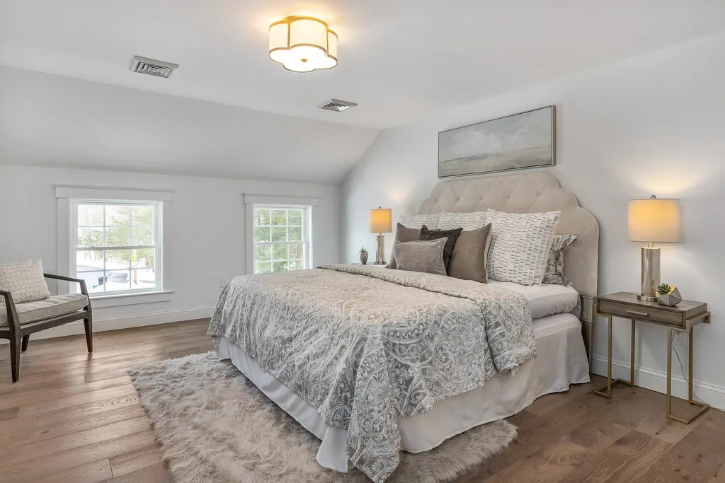 12 Regina Road Portsmouth NH 03801