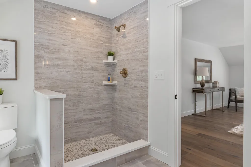 12 Regina Road Portsmouth NH 03801