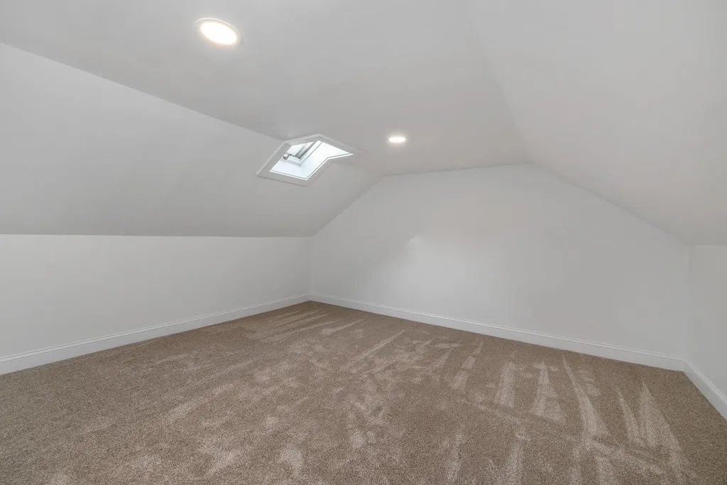 12 Regina Road Portsmouth NH 03801