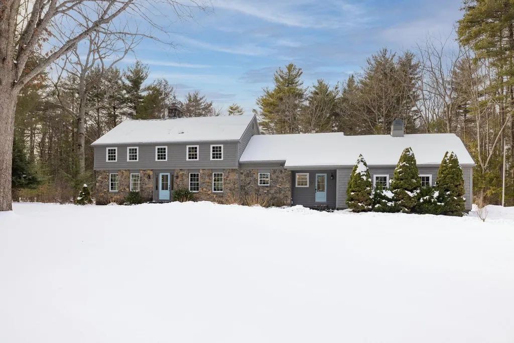 12 Regina Road Portsmouth NH 03801