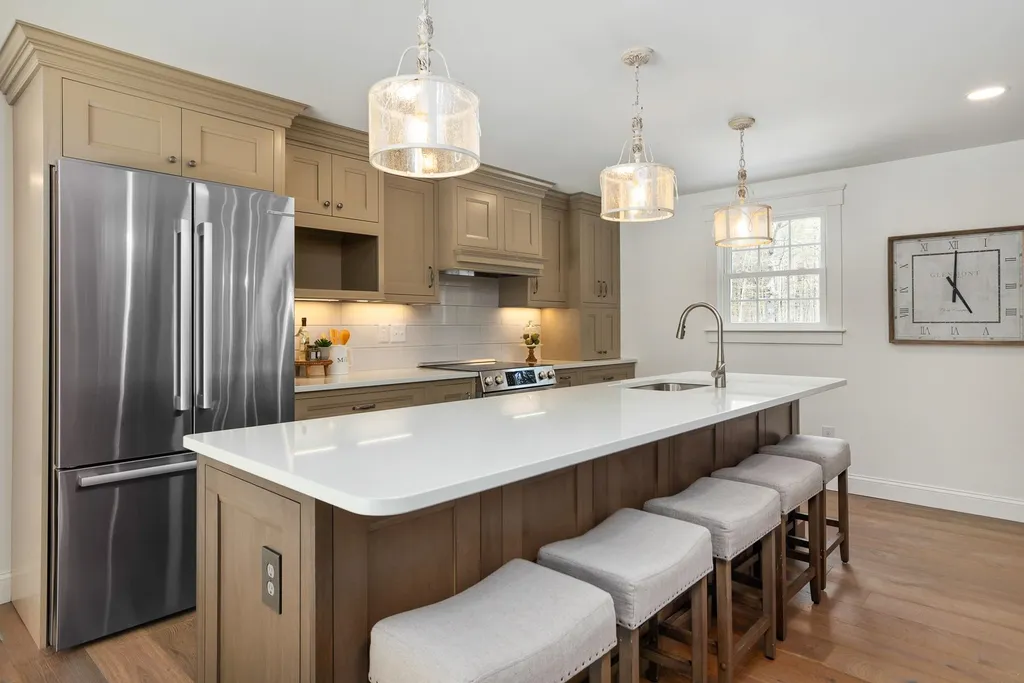 12 Regina Road Portsmouth NH 03801
