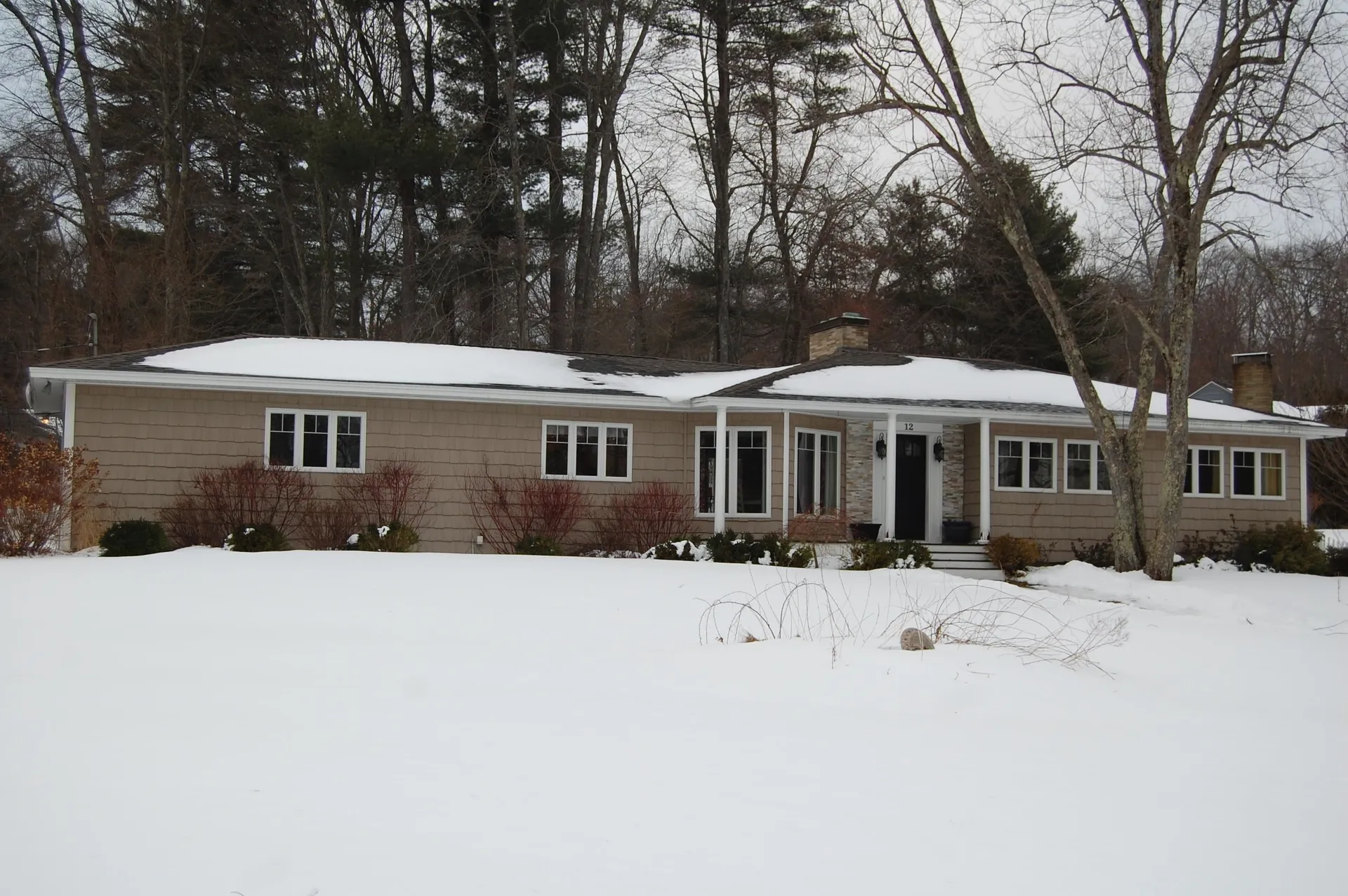 12 Shady Lane Manchester NH 03104