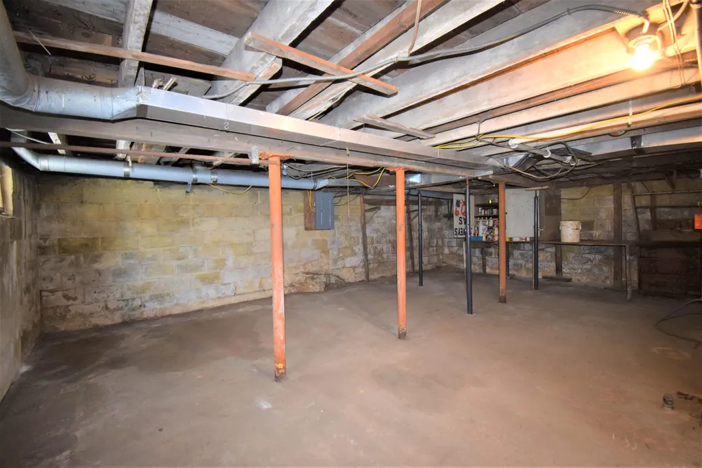 55 Great Pond Road Kingston NH 03848