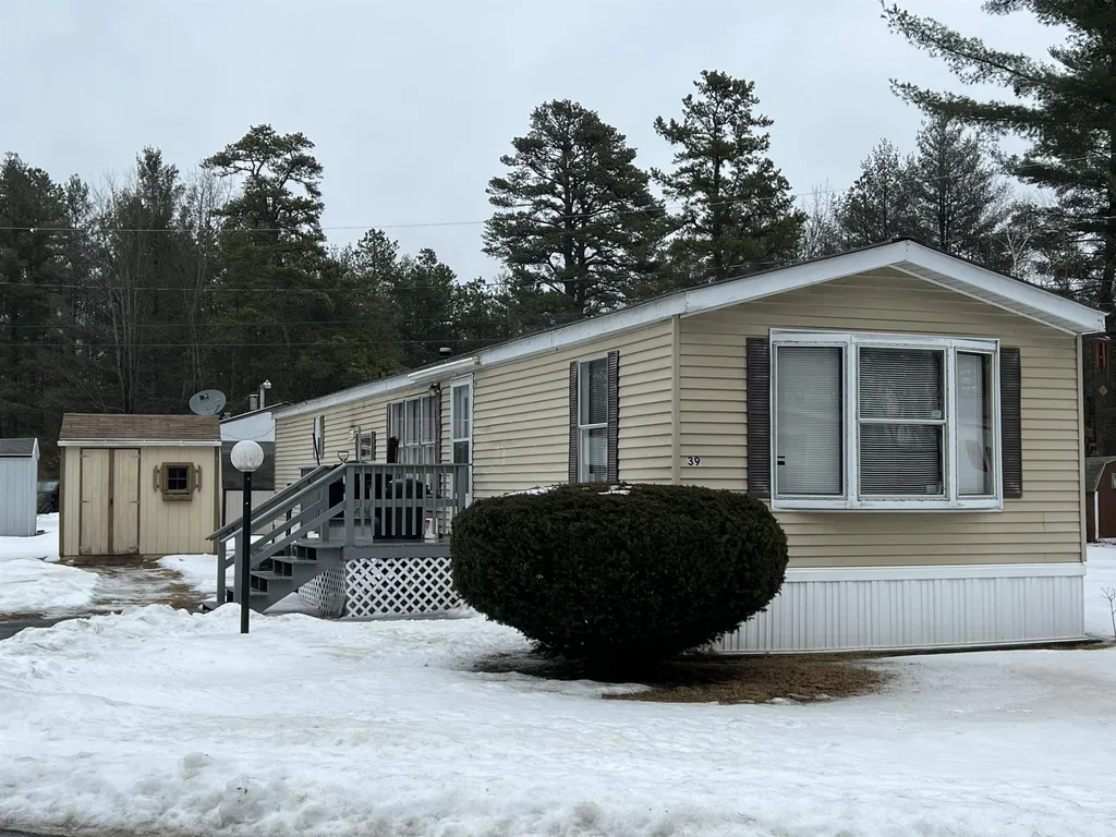 39 Robbins Street Hinsdale NH 03451