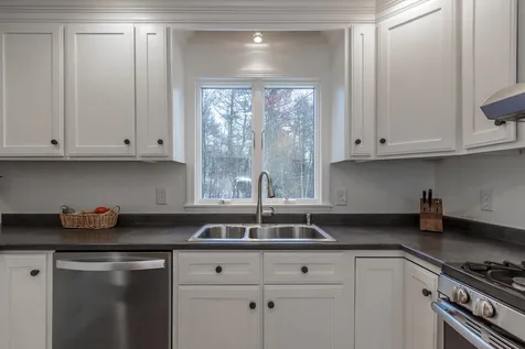 98 Christian Hill Road Amherst NH 03031