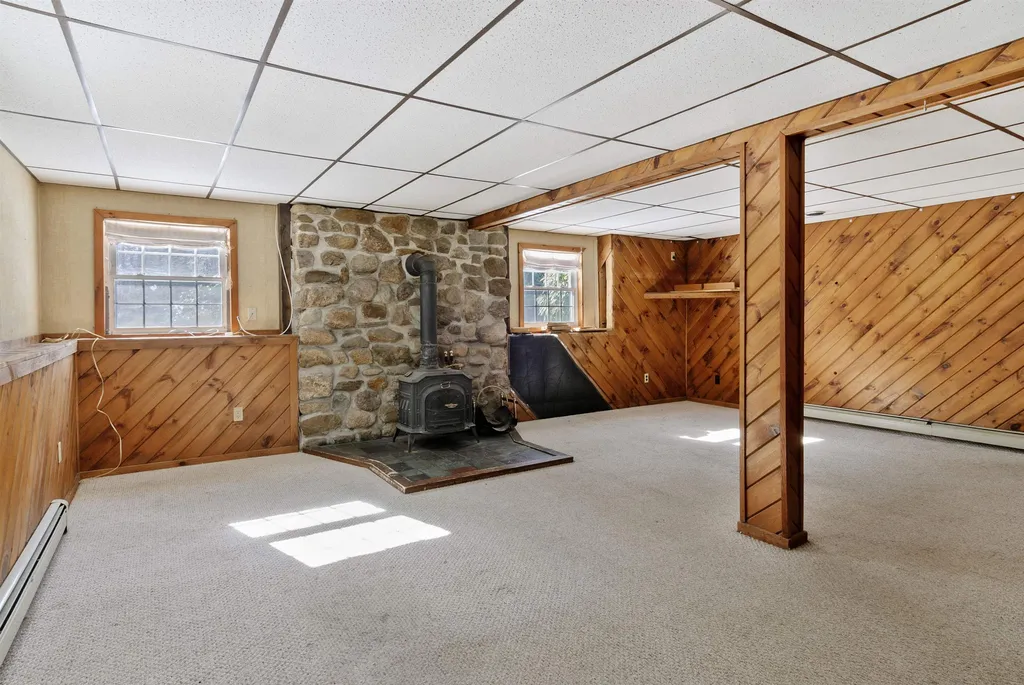 24 Coburn Hill Road Danville NH 03819