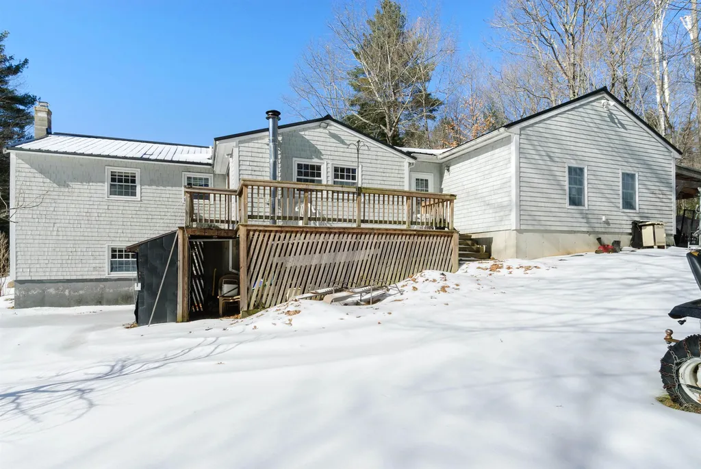 24 Coburn Hill Road Danville NH 03819