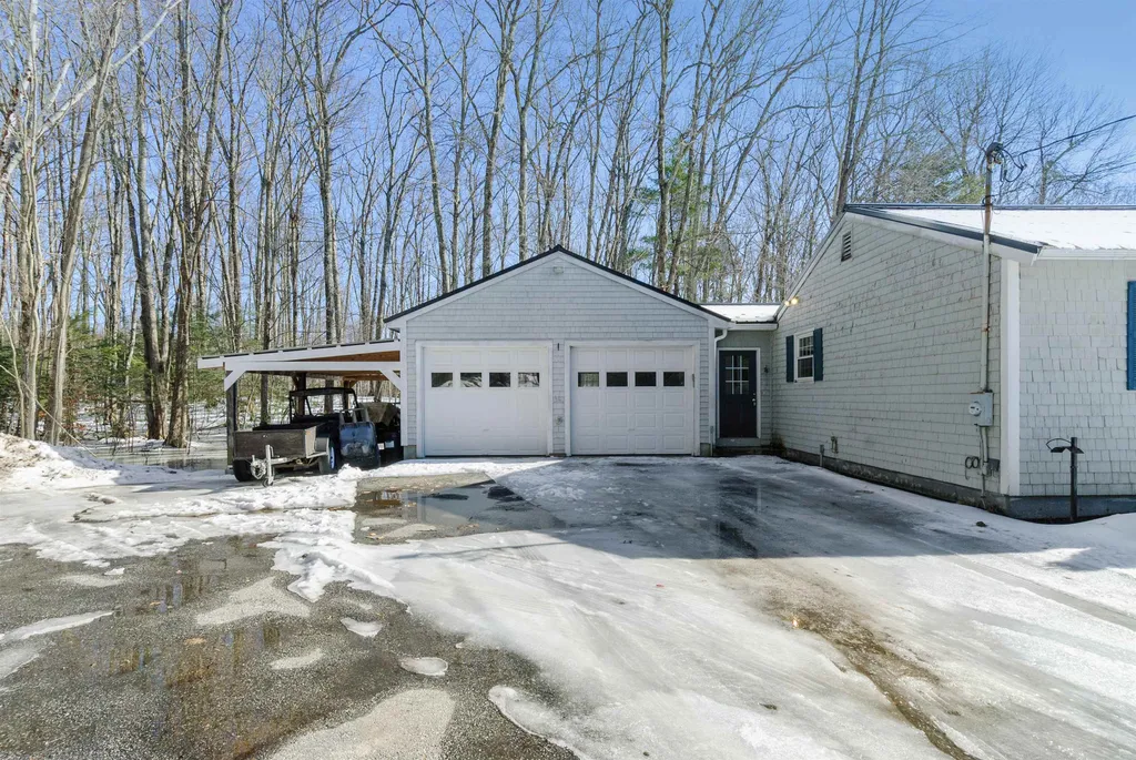 24 Coburn Hill Road Danville NH 03819