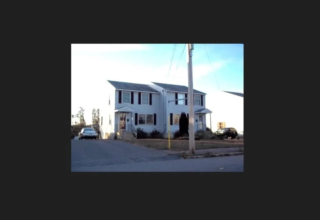 686-688 Amory Street Manchester NH 03102