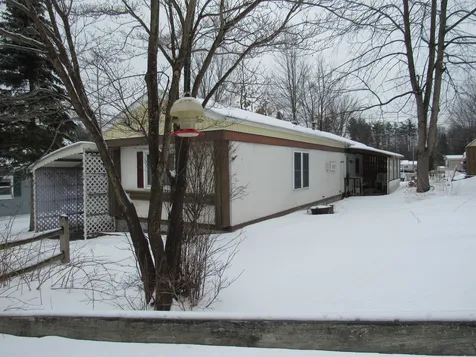 32 Morways Park Charlestown NH 03603