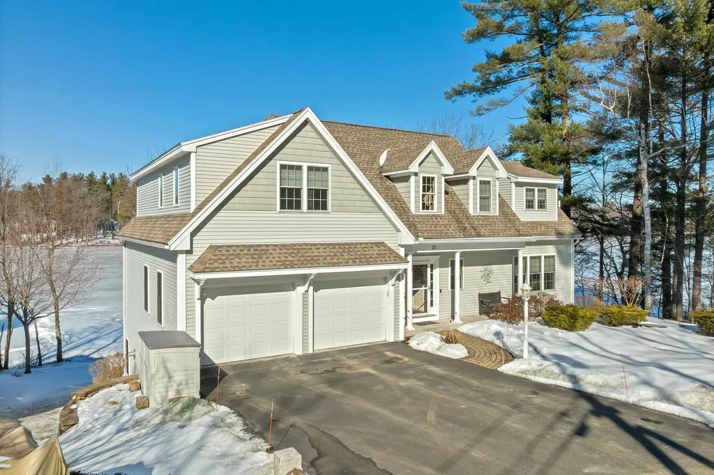 31 West Shore Road Windham NH 03087