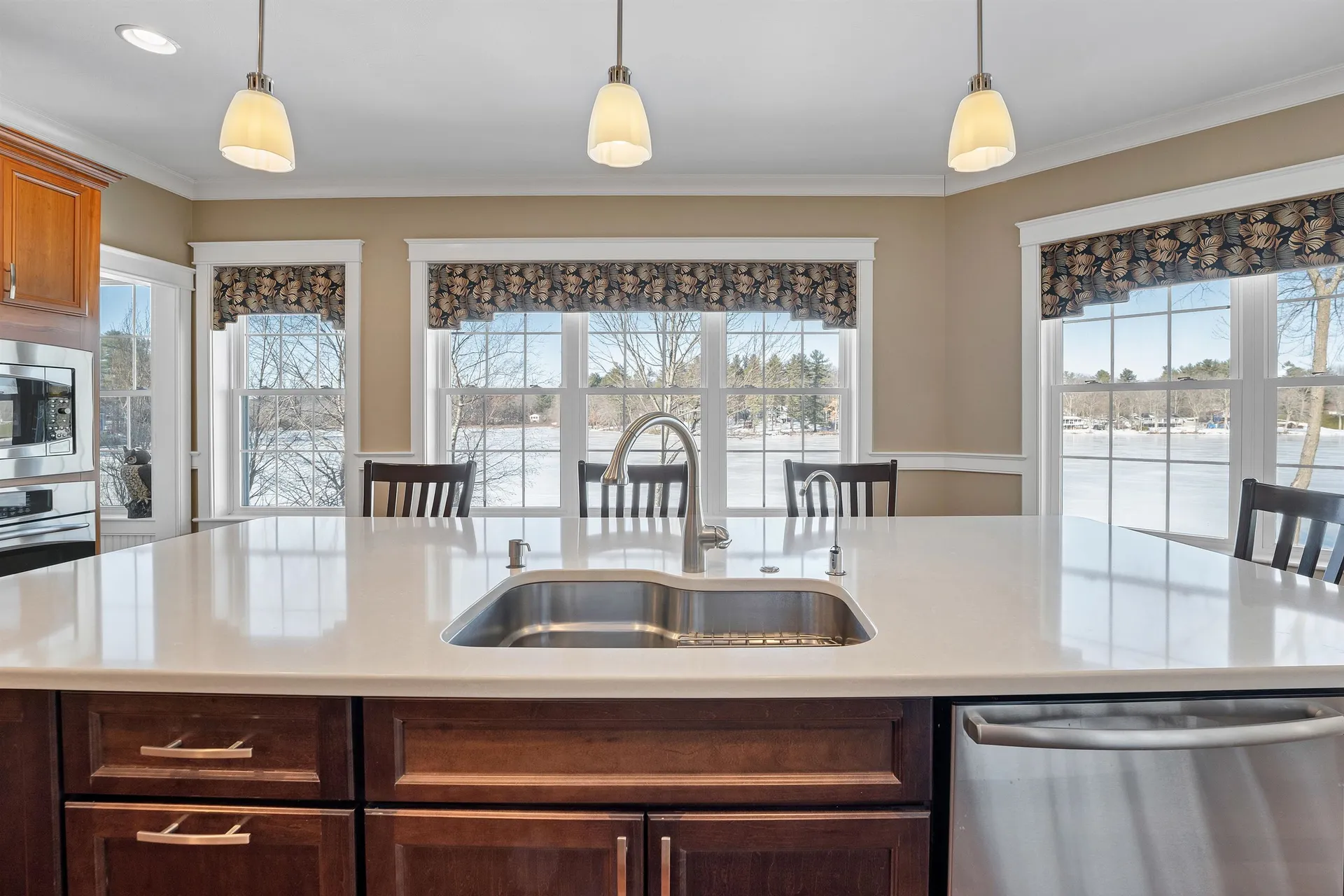 31 West Shore Road Windham NH 03087