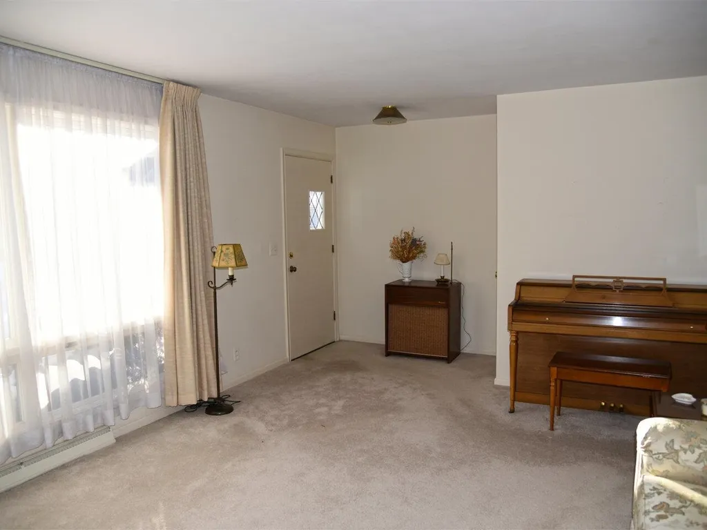 95 Laurel Hill Drive South Burlington VT 05403