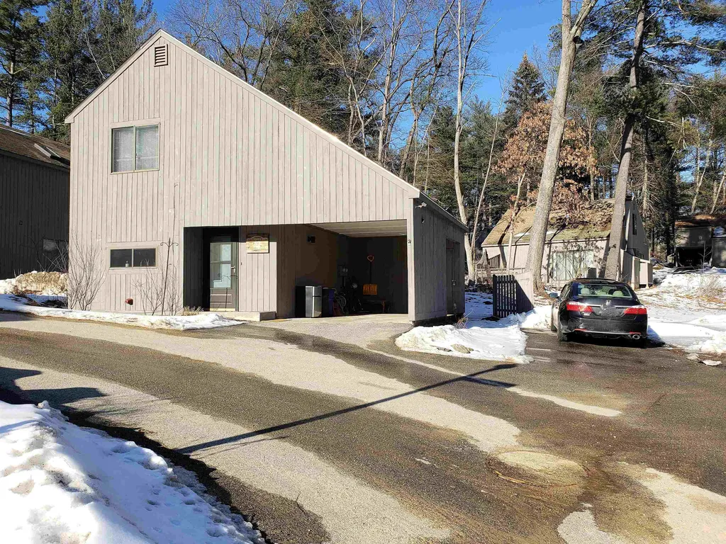 111 Coburn Avenue Nashua NH 03063