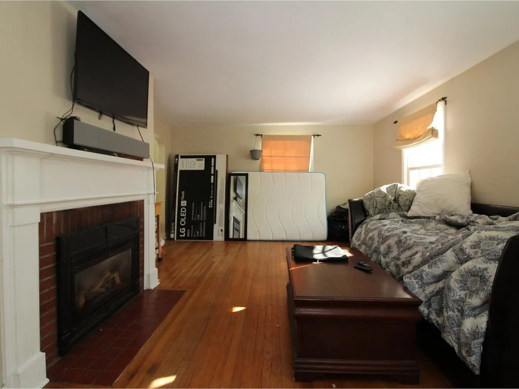 26 Saratoga Avenue Burlington VT 05408